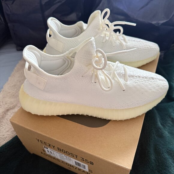 Adidas Yeezy Boost 350 V2 Triple White/Cream - Size 11.5 - Picture 7 of 8